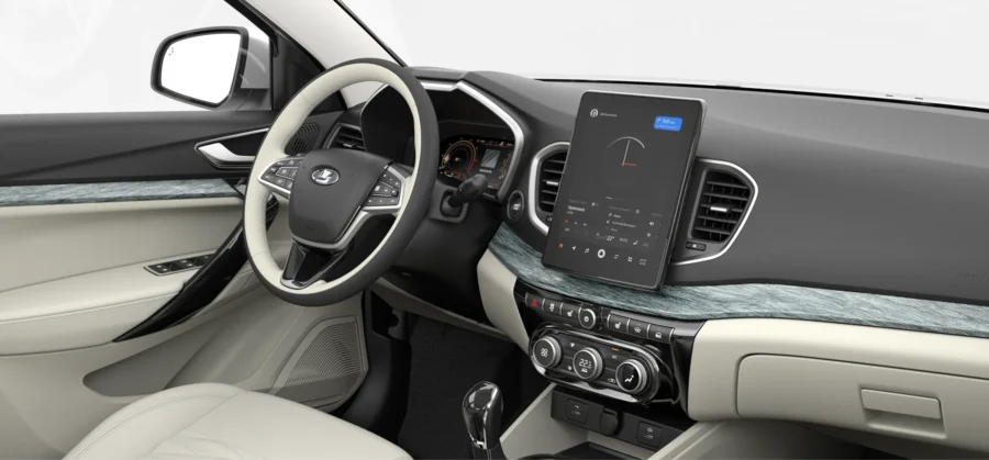 Фото салона LADA Aura