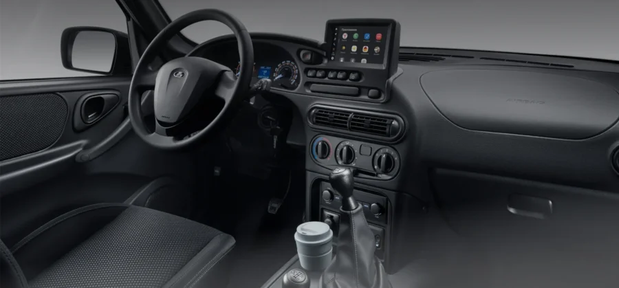 Фото салона LADA Niva Travel