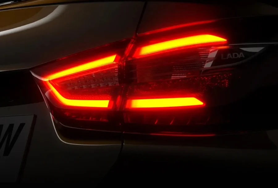 Светодиодные фонари и подсветка номера у LADA Vesta Cross [Кросс]